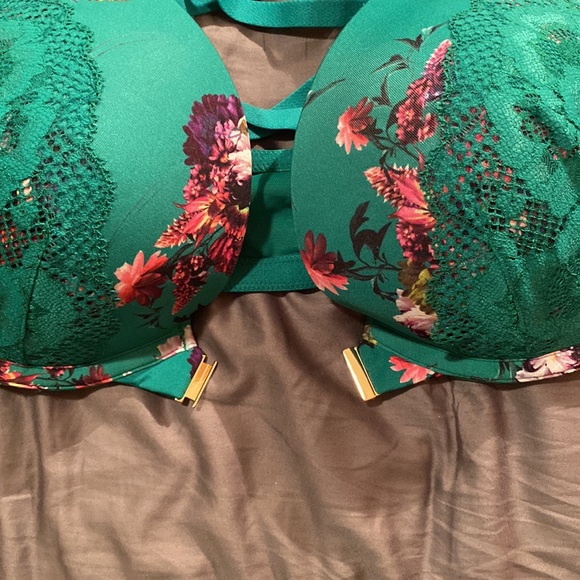 Cacique Seriously Sexy Boost Plunge front closure bra 38DD - Picture 3 of 9